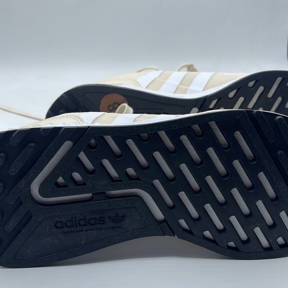 Adidas women’s size 8 MULTIX shoes - Picture 7 of 7